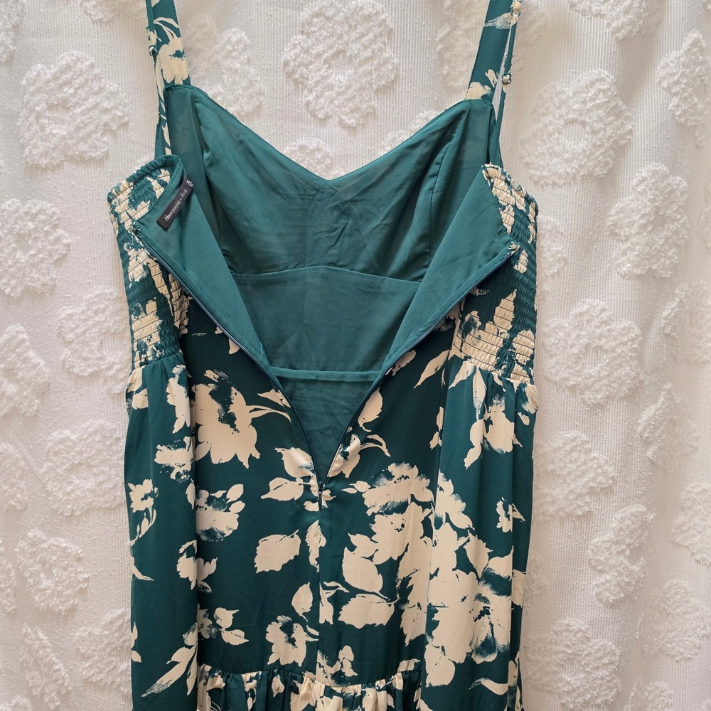 Abercrombie & Fitch Drama Ruffle Tired XL Green Floral Maxi Dress Smocked Back - Picture 9 of 10